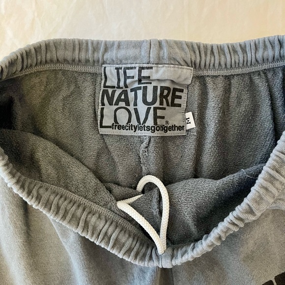 Grey Free City Sweatpants Size Medium - Picture 4 of 4